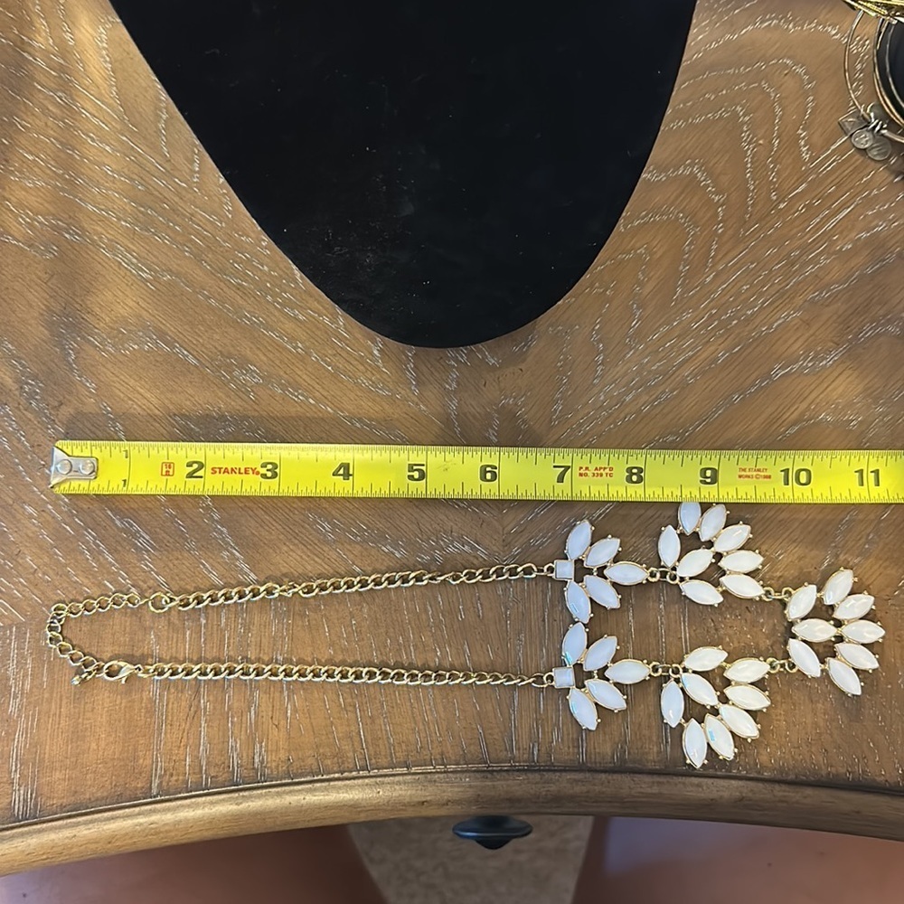White flower pedal necklace - bought at Nordstrom rack - Picture 4 of 4